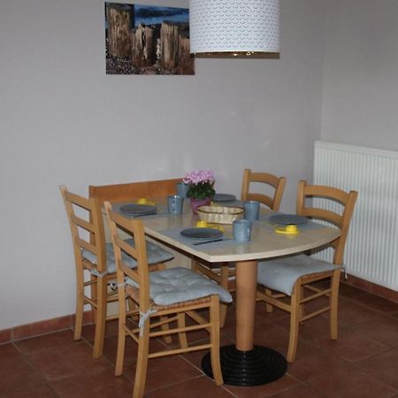 Ferienwohnung Boddenkieker Bis 4 Personen, Sagard-Neddesitz, 70M2 Esterno foto